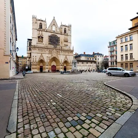 In | Raffine Et Calme Place St-jean *