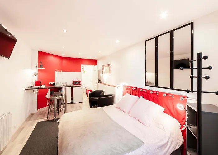 Апартаменты In | Raffine Et Calme Place St-jean Лион
